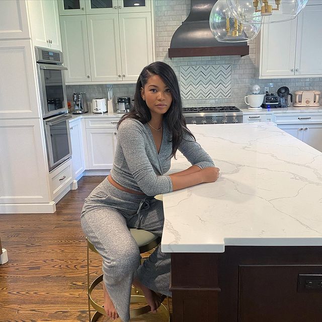 Chanel iman at home