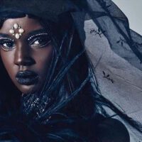 Duckie thot black lipstick