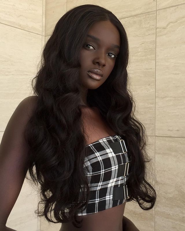 Duckie thot long weave