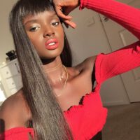 Duckie thot red lipstick