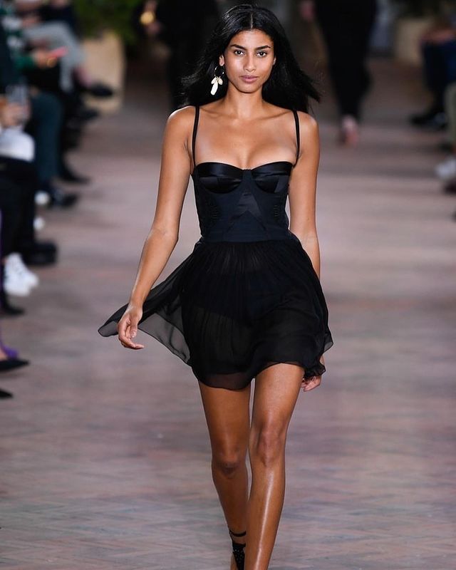 Imaan hammam modeling runway