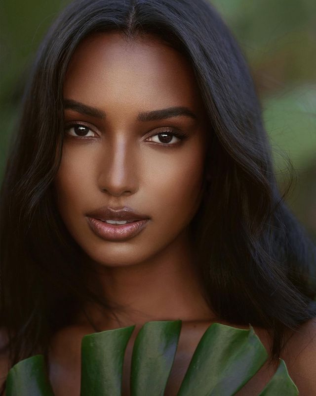 Jasmine tookes nose