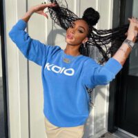 Winnie harlow long braids