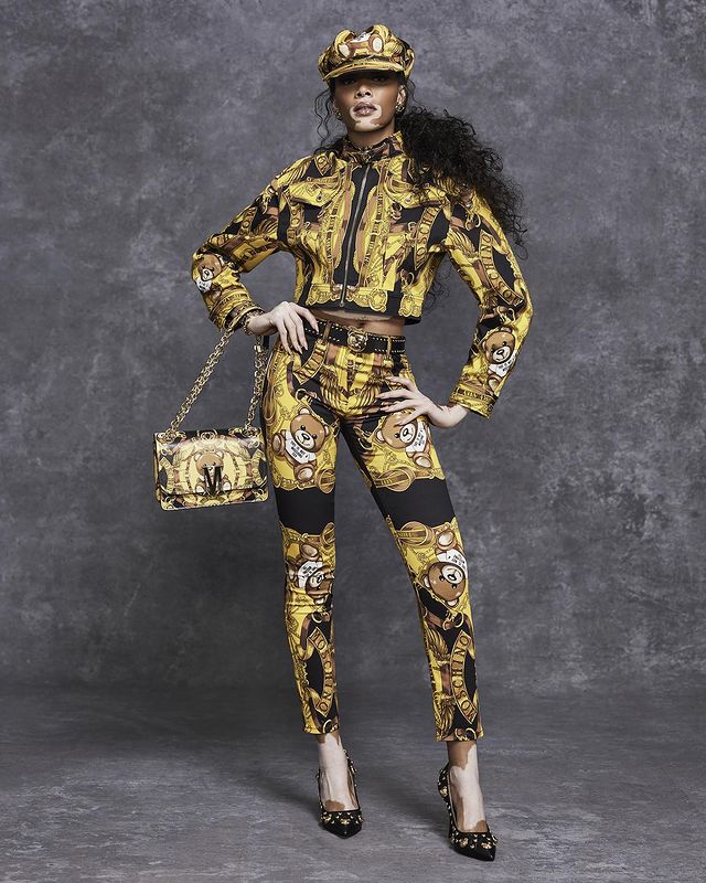 Winnie harlow moschino gold outfit