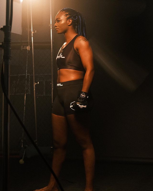 Claressa Shields black PFL outfit