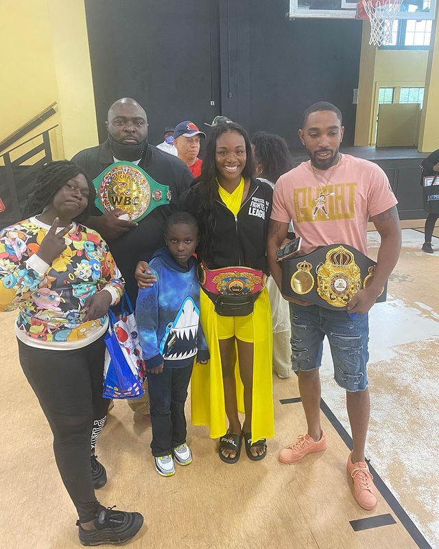 Claressa Shields in flint with fans