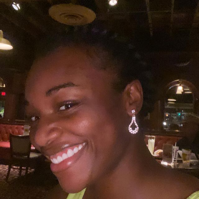 Claressa Shields smile teeth