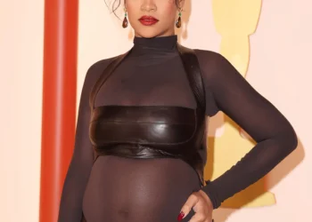 Rihanna Pregnant 2023