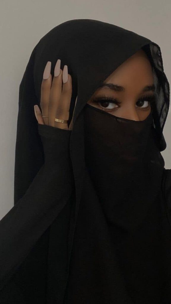 Nails All Black Hijab