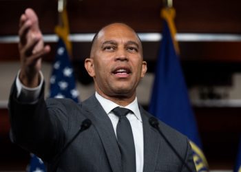 Hakeem Jeffries, spending bill